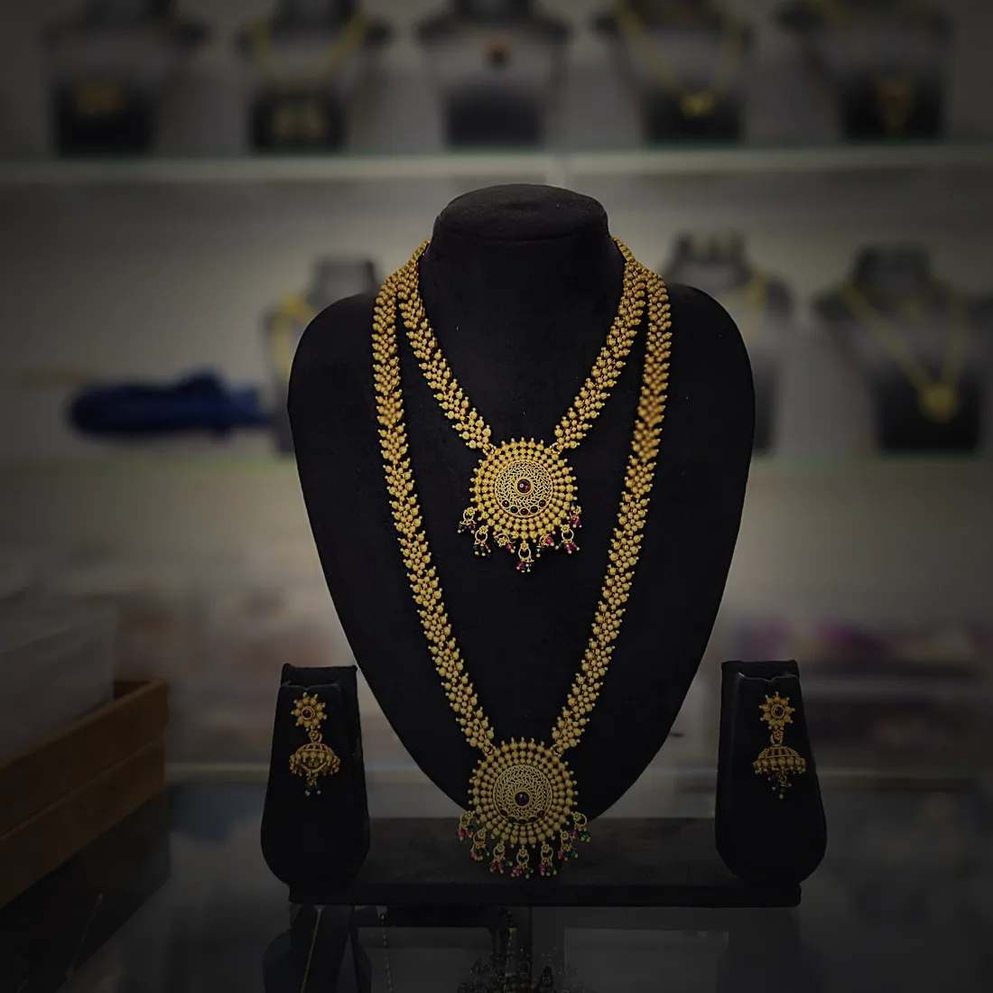 Rani Haar Pendant Set